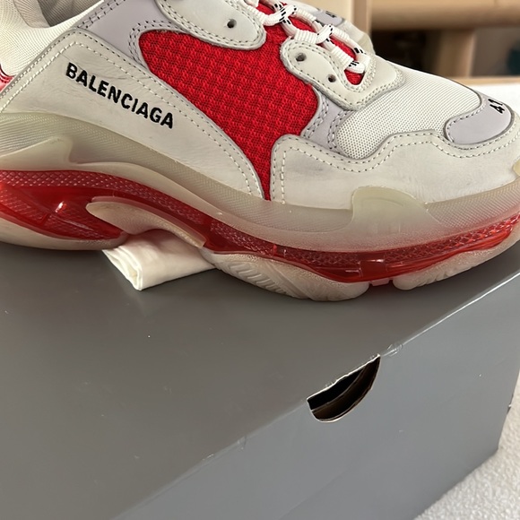 Balenciaga Triple S - Picture 5 of 7